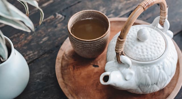 Cultura Domande: Di cosa è fatto il tè?