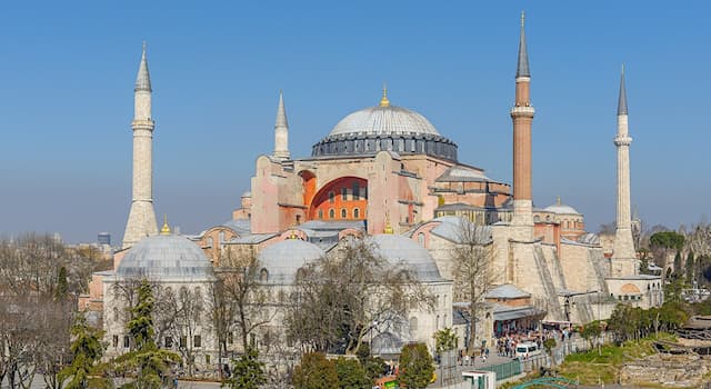 historia Pytanie-Ciekawostka: Za czyjego panowania powstała Hagia Sophia?