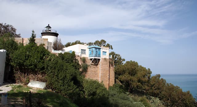 Géographie Question: Dans quel pays se trouve le phare de Sidi Bou Saïd ?
