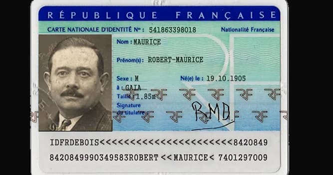 Société Question: En France, depuis quand la carte d'identité est-elle obligatoire ?