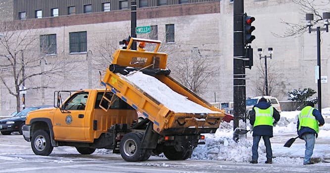 Bilim Trivia Sorusu: Kar Yağan Şehirlerde Neden Yollara Tuz Atılır?