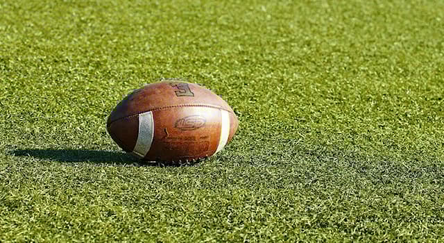 sport Pytanie-Ciekawostka: W jakim sporcie używa się piłki pokazanej na zdjęciu?