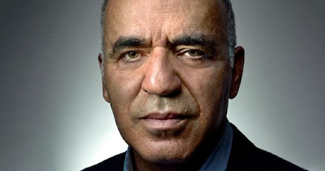 Société Question: Qui est Garry Kasparov ?
