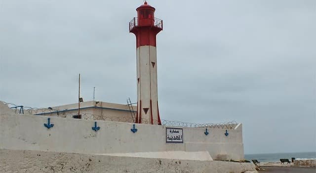 Culture Question: En quelle année le phare de Mahdia, en Tunisie, a-t-il été mis en service ?