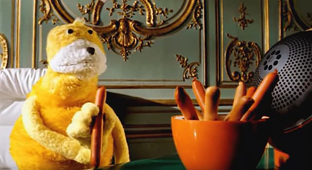 Movies & TV Trivia Question: In 1999, the song "Flat Beat" by Mr. Oizo featured in adverts for which company?