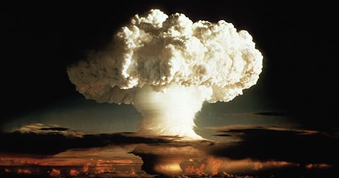 Società Domande: Qual è il Paese al mondo con più bombe atomiche?