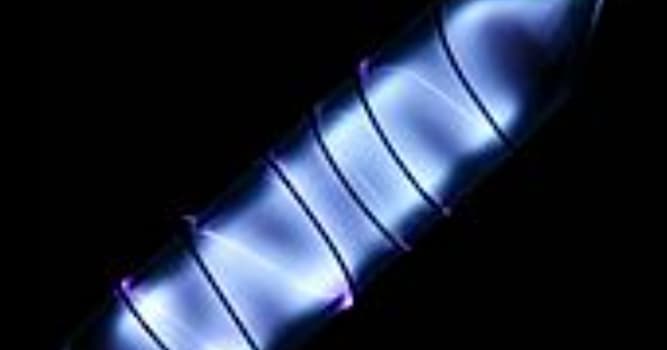 Scienza Domande: Quale dei seguenti è un gas nobile?