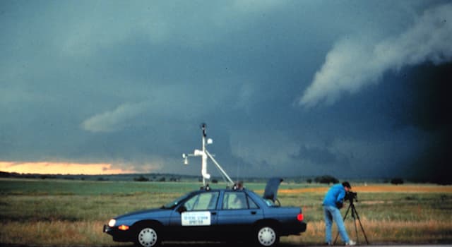 Società Domande: Cosa fa un meteorologo?