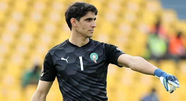Deporte Pregunta Trivia: ¿En qué posición juega el futbolista marroquí Yassine Bounou?