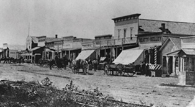 Movies & TV Trivia Question: In the American TV show "Gunsmoke" who played the character Matt Dillon?