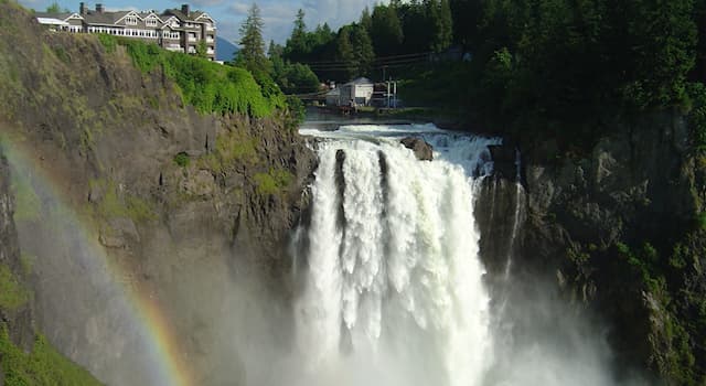 Filmy Pytanie-Ciekawostka: Kto skomponował muzykę do kultowego serialu Lyncha "Miasteczko Twin Peaks"?