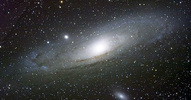 Сiencia Pregunta Trivia: ¿Cuál de éstas está denominada como "la galaxia caníbal"?