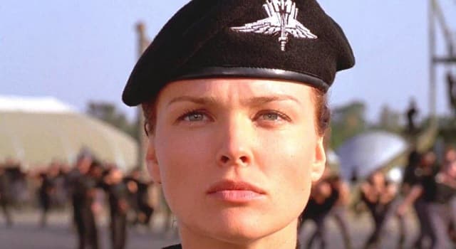 Films et télé Question: Qui est Dina Meyer ?