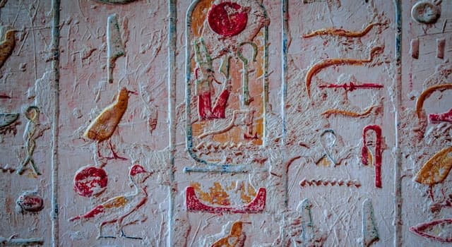 Geçmiş Trivia Sorusu: Hiyeroglifler neydi?