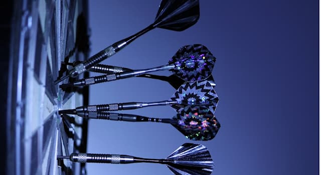Sport Wissensfrage: Aus welchem Material bestehen die Dartscheiben bei großen Turnieren der Professional Darts Corporation?
