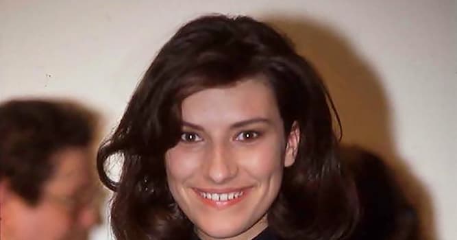 Cultura Domande: Con quale canzone Laura Pausini vince la sezione novità nel 1993 a Sanremo?