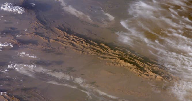Geografia Domande: Dove si trova il deserto di Lut?