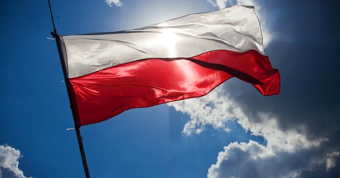 społeczeństwo Pytanie-Ciekawostka: Jakie święto odchodzimy 2 maja?