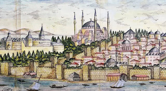 История Вопрос: Как назывался турецкий город Стамбул до 330 года нашей эры?