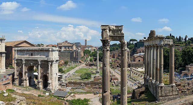 Geschichte Wissensfrage: Was war das erste politische System, das im alten Rom herrschte?