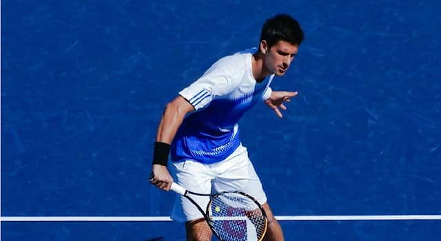 Sport Wissensfrage: Weshalb wurde Novak Djokovic bei den US Open 2020 im Herreneinzel disqualifiziert?