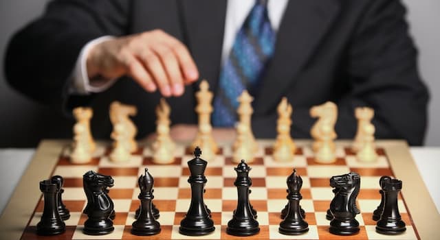 Cultura Domande: Quale dei seguenti non è un pezzo degli scacchi?