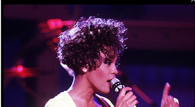 Gesellschaft Wissensfrage: Wie hieß die US-Sängerin und Schauspielerin Whitney Houston mit dem zweiten Vornamen?
