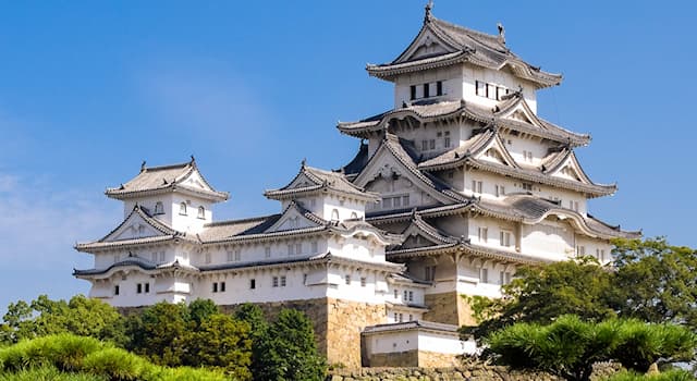Kultur Wissensfrage: Wo steht die Burg Himeji ("Burg der Weißen Reiher")?