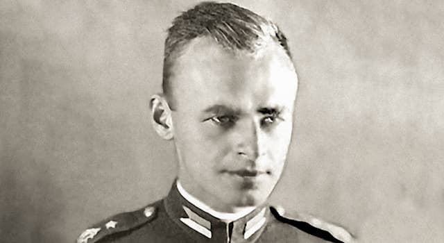 historia Pytanie-Ciekawostka: Z którego nazistowskiego obozu uciekł rotmistrz Witold Pilecki?