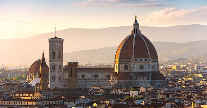 Cultura Domande: Chi ha progettato il campanile della Chiesa di Santa Maria del Fiore di Firenze?