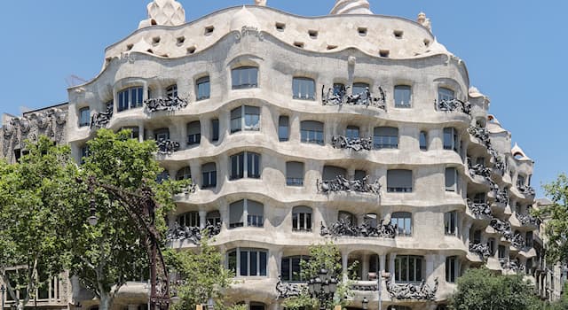 Geografía Pregunta Trivia: ¿Con qué nombre popular se conoce la famosa “Casa Milà“ de Barcelona?