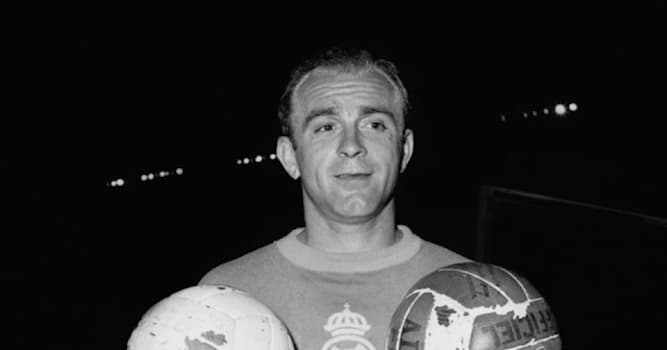 Sport Domande: Di che nazionalità era l'ex calciatore Alfredo Di Stéfano?