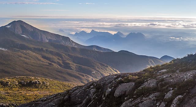 Geographie Wissensfrage: In welchem Land befindet sich der Berg Pico da Bandeira?