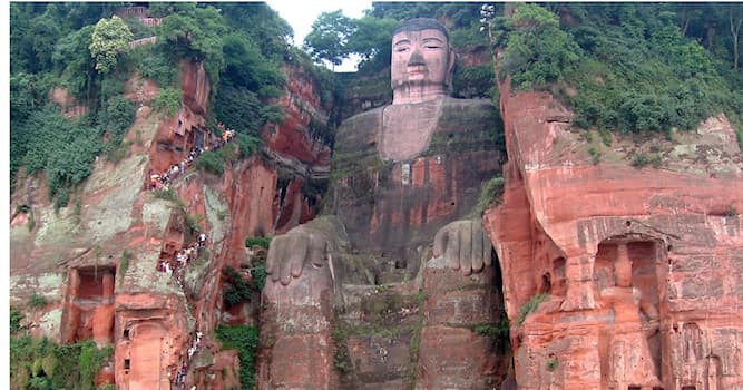 Kultur Wissensfrage: In welchem Land befindet sich die weltgrößte Skulptur eines sitzenden Buddha aus Stein?