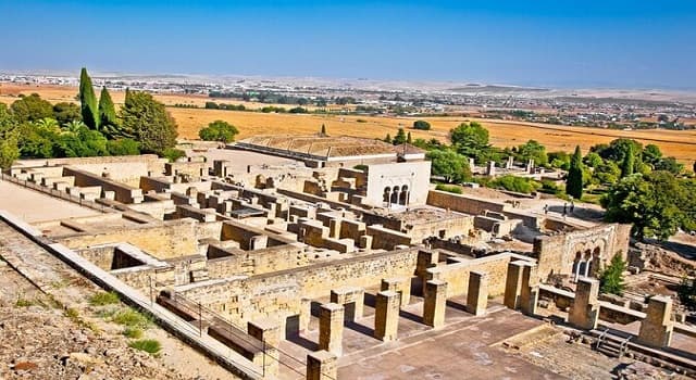 Historia Pregunta Trivia: ¿Qué califa mandó construir la ciudad de Medina Azahara?