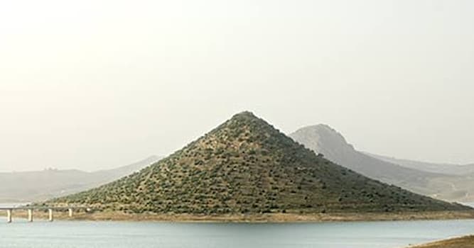 Geografía Pregunta Trivia: ¿Qué caracteriza a la montaña Masatrigo localizada en España y que será declarada “Monumento Natural”?
