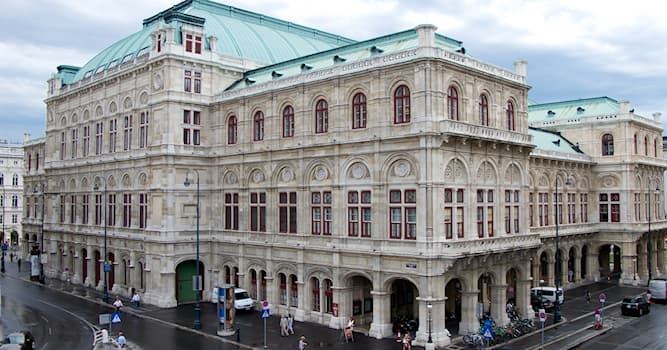 Kultur Wissensfrage: In welchem Architekturstil wurde das Gebäude der Wiener Staatsoper gebaut?