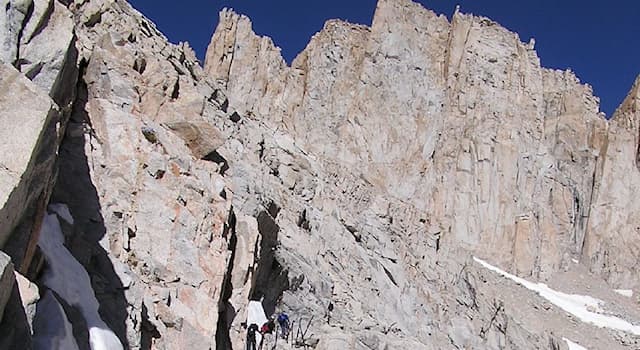 Gesellschaft Wissensfrage: Wann gelang die Erstbesteigung des "Mount Whitney", dem höchsten Berg der USA außerhalb Alaskas?