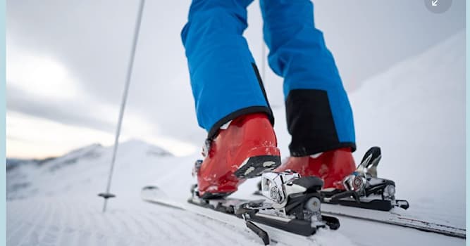 Sport Wissensfrage: Wie heißt ein Schweizer Skirennfahrer und Juniorenweltmeister in der Abfahrt?