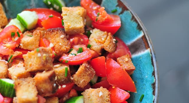 Gesellschaft Wissensfrage: Panzanella ist ein traditioneller Gemüsesalat welcher Küche?