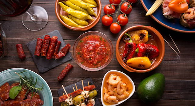 Gesellschaft Wissensfrage: Aus welchem Land stammen die kleinen Appetithäppchen "Tapas"?