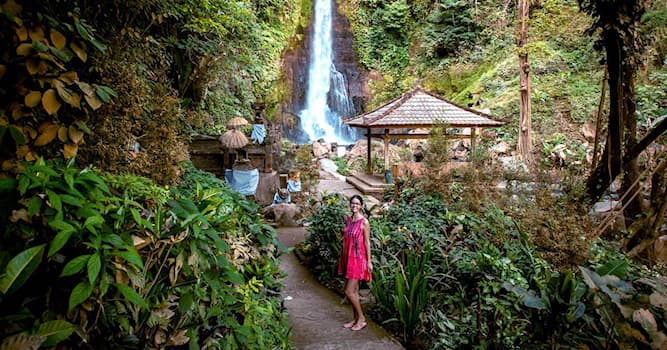 Aardrijkskunde Trivia Vraag: In welk land ligt de Gitgit waterval?