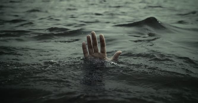 Maatschappij Trivia Vraag: Welk signaal wordt wereldwijd als noodsignaal herkend?