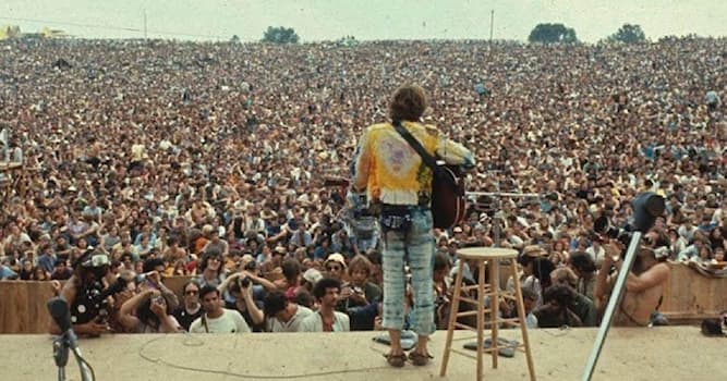 Toplum Trivia Sorusu: 'Rock'un Kralı' kim olarak adlandırıldı?