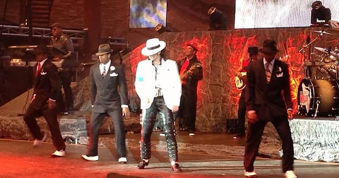 Cultuur Trivia Vraag: Wie kreeg de bijnaam 'King of Pop'?