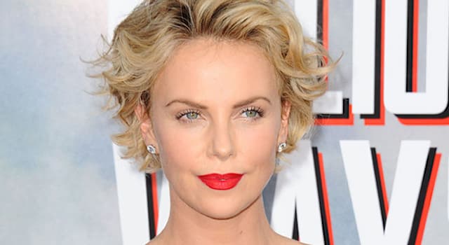 Películas Pregunta Trivia: ¿Por cuál película ganó un Premio Óscar la actriz Charlize Theron en 2003?
