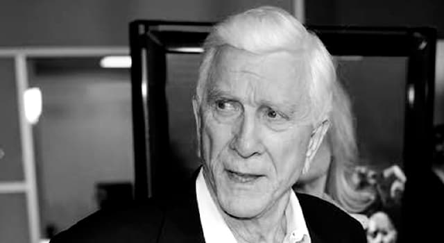 Films et télé Question: Quel était le métier de Leslie Nielsen ?