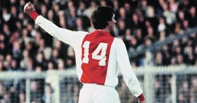 Sport Trivia Vraag: Welk nummer is verbonden aan de grootste Ajax voetballer in de geschiedenis van deze club uit Amsterdam?