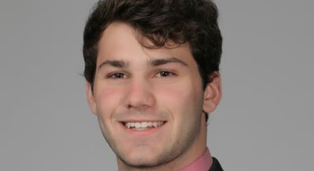 Science Question: À quel âge l'astrophysicien Jacob Barnett a-t-il été inscrit à l'université de l'Indiana ?