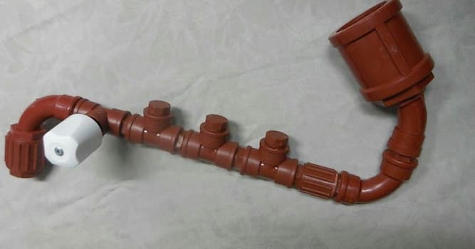 Cultura Pregunta Trivia: ¿Qué payaso argentino de Córdoba creó un saxofón con tuberías de agua?